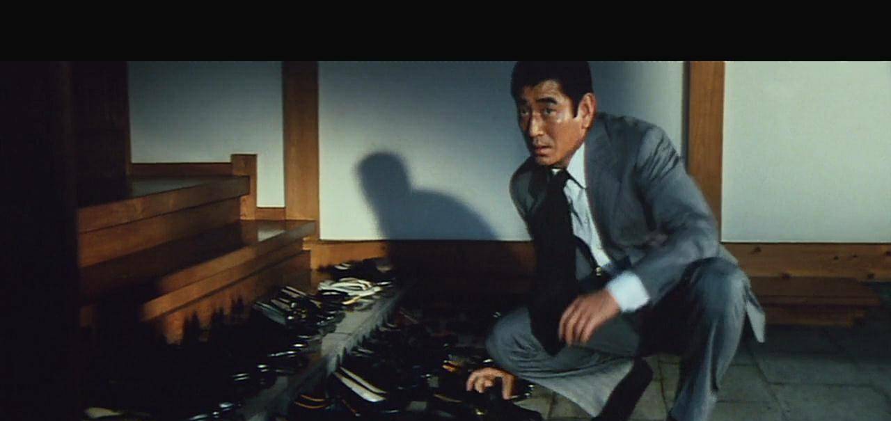 抓住逃犯，寻找悬赏宝藏